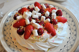 strawberry pavlova