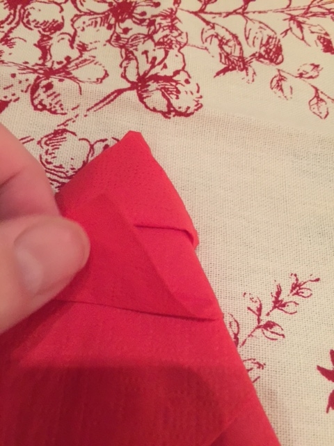 Christmas Tree Napkin Fold Tutorial | Scottish Mum